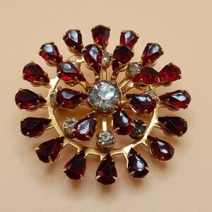 Vintage Red Clear Rhinestone Pendant Brooch, Gold Tone, 1 3//8 Inch, Mid-Century
